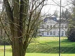 Le château de Vilgénis.