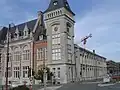 Partie de la façade ouest, tour et façade sud