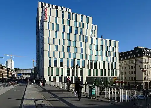 L'hôtel vu de Klarabergsviadukten.