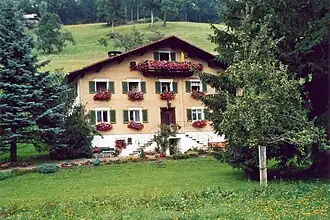 et maison familiale