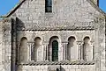 Le bras de transept sud de l'église.