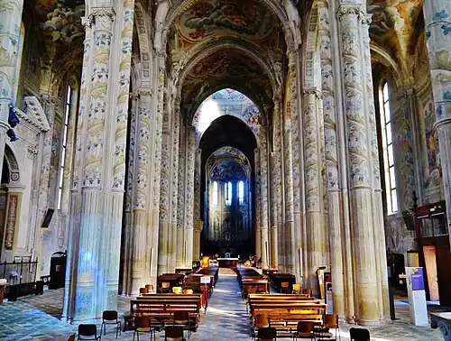 L'intérieur de la cathédrale.