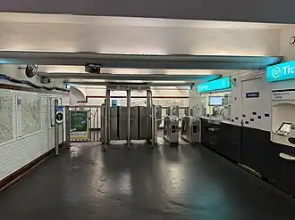 Salle voyageurs.