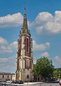 Clocher de l'église Sainte-Foy.