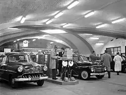Ouverture de la station-service (1955).