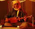 Guembri, utilisé dans la musique diwane au Sud du pays.