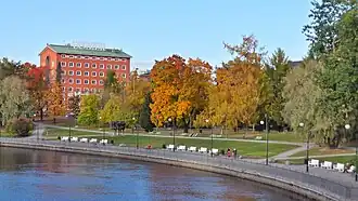 Hôtel Tammer et Koskipuisto.