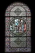 Le vitrail représentant Saint-Marcouf guérisseur.
