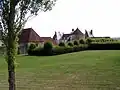 Communs et colombier.