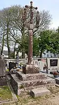 Calvaire du cimetière.