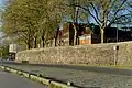 Rheinterrasse côté Rhin, quai Robert-Lehr-Ufer.