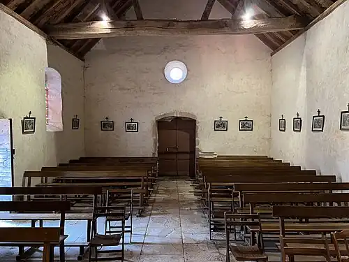 L'intérieur de l'édifice.