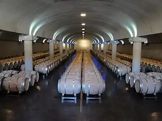 Le chai à barriques en 2011.