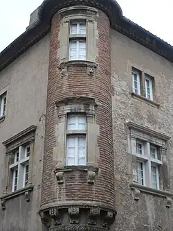 La tourelle d'angle