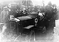 André Boillot après sa victoire aux 24 Heures de Spa en 1926, sur Peugeot 174S