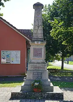 Monument aux morts.