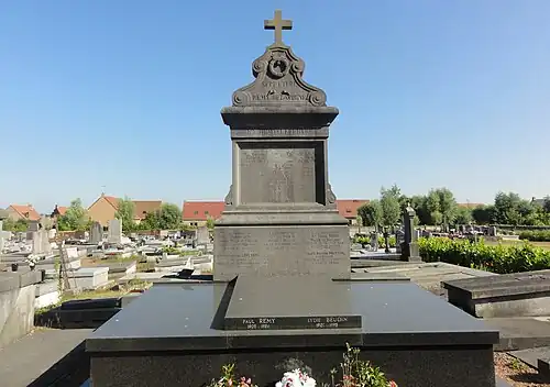 La tombe de Clément et Louis Rémy, maires de Brillon.