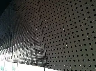 Plaques d'aluminium perforées