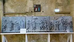 Copies des bas-reliefs du jubé de l'abbatiale Saint-Père.