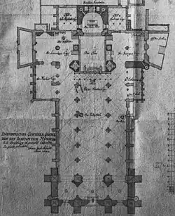 Dessin d'un plan de cathédrale vu de haut.