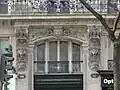 No&nbsp;19 : encadrement de porte avec têtes de lion.