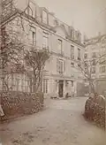 En 1886.