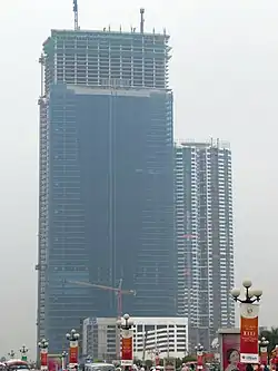 La tour (2010).