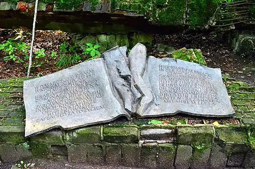 Plaque commémorant l'attentat commis le 20 juillet 1944 par Stauffenberg.