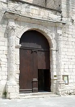 Le portail méridional.