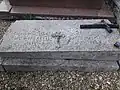 Tombe de l'abbé Georges de Maurey, de son frère Jacques et du gendre de ce dernier, Pierre-Hippolyte Boutigny, à Incarville.