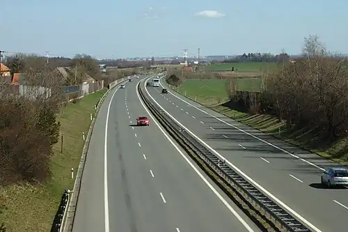 Autoroute D6 à Pletený Újezd.