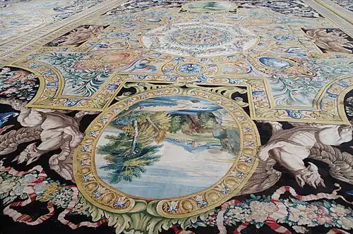 Détail d'un tapis de la grande galerie du Louvre.