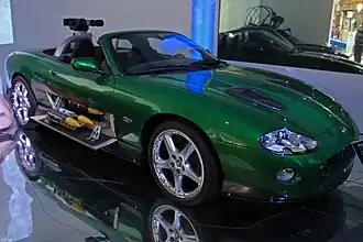 Jaguar XKR, du film Meurs un autre jour (2002)