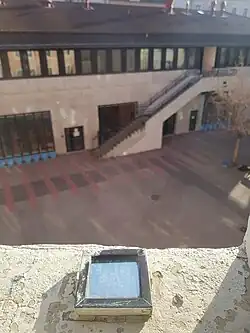 Horloge solaire du lycée Stendhal de Grenoble, miroir Est.