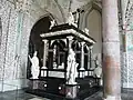 Tombeau de Christian III de Danemark et de Dorothée de Saxe-Lauenbourg. À droite, la colonne du roi est visible.