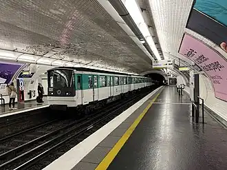 Rame arrivant à la station.
