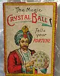Boîte du jeu The Magic Crystal Ball tells your Fortune où figure le dé à 32 faces.