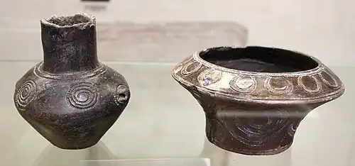 Céramiques de la grotte de San Michele.