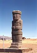 Statue anthropomorphe de la civilisation andine de Tiwanaku.
