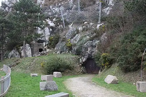 Entrée de la galerie souterraine.