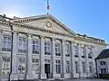 La façade sur cour