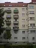 Nr. 188–190: Gemeindebau aus den Jahren 1926 / 1927