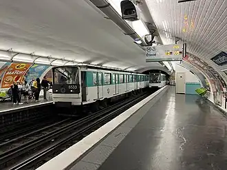 Rame arrivant à la station.