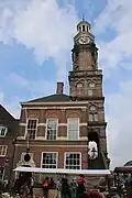 Wijnhuistoren (la maison du vin).