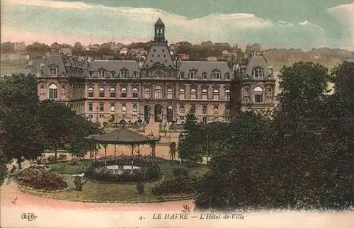 L'ancien Hôtel de Ville, détruit lors du bombardement du Havre en 1944.
