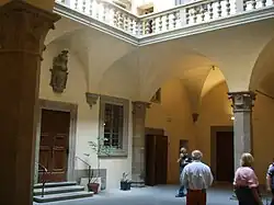 Il cortile