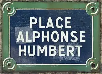 Voir la plaque.