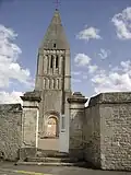 Vue du clocher-porche.
