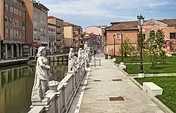 Piazale et Canale Perotolo.