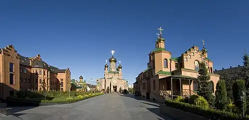 Le monastère du désert de Pokrovsk classé[10] du raïon.